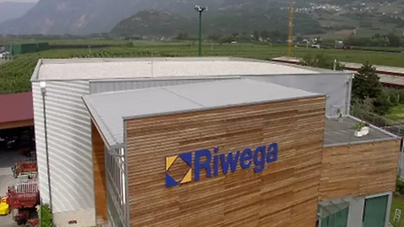 js防水涂料外墙施工注意事项解析